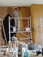 Peter Heel, W�nde verputzen mit Lehm